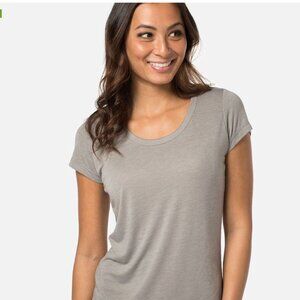 NWT Cariloha Bamboo Scoop Women’s Tee Med